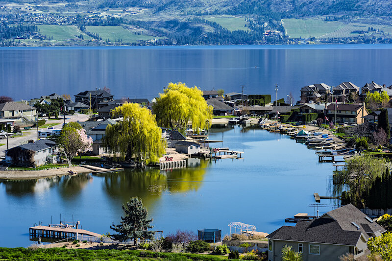 Waterfront Homes on Lake Okanagan in Kelowna